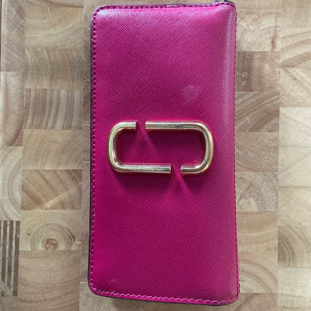 Marc Jacob’s 2 tone folded wallet